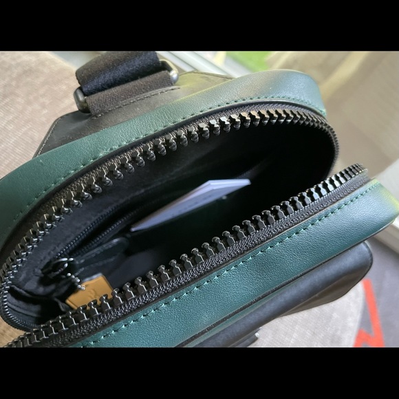 Men’s Track Pack in Colorblock w/Coach Patch Calf Leather - Picture 4 of 12